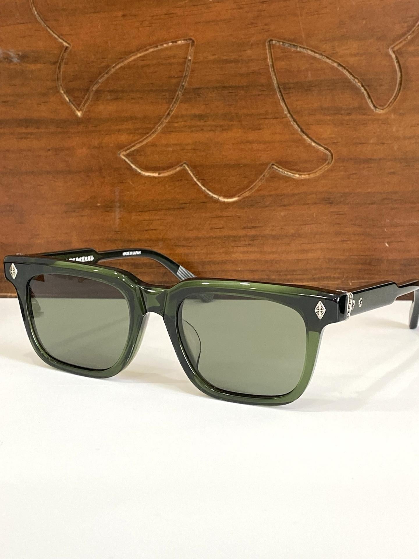 Lunettes Chrome Hearts