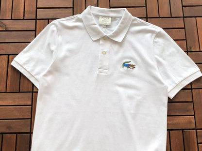Collection de polos Lacoste x Netflix
