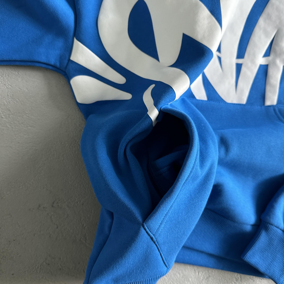 Ensemble court à capuche Synaworld