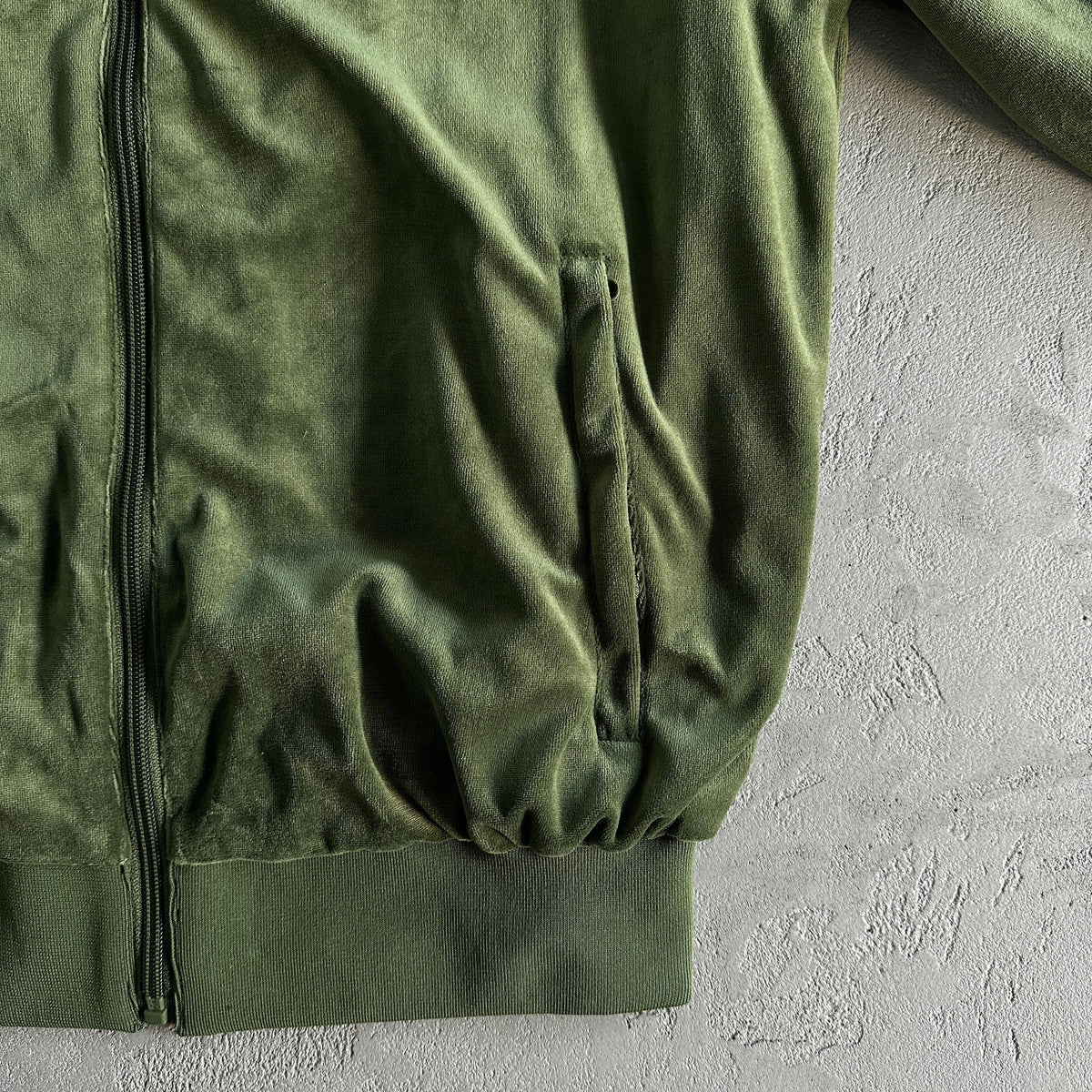 Corteiz Velvet Trackset Green