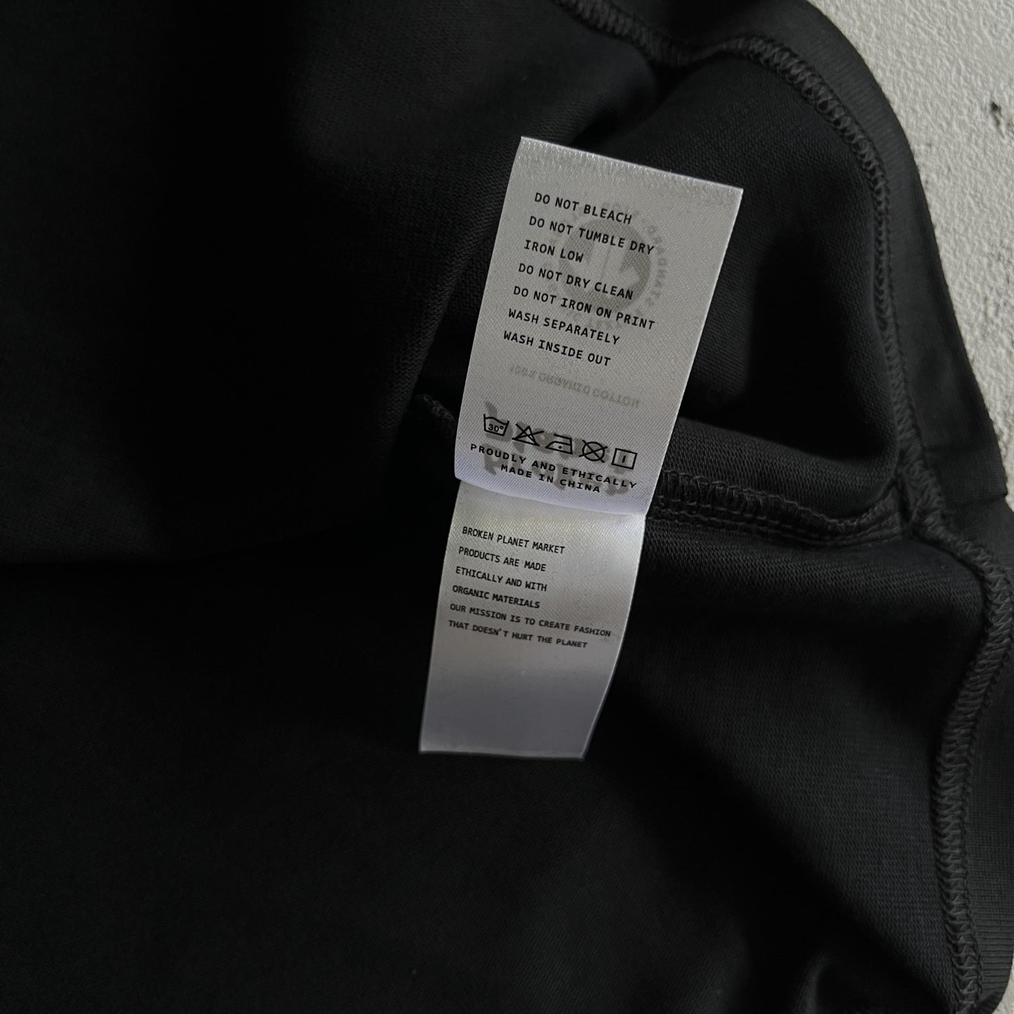 Broken P Basic Letter Short TShirt