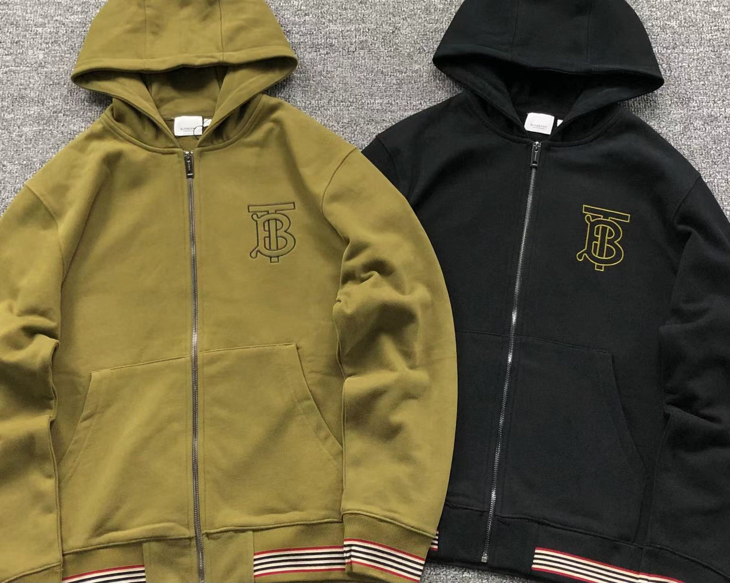 Sweat à capuche BB