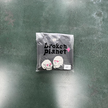 Broken P Skull Heart Sweater