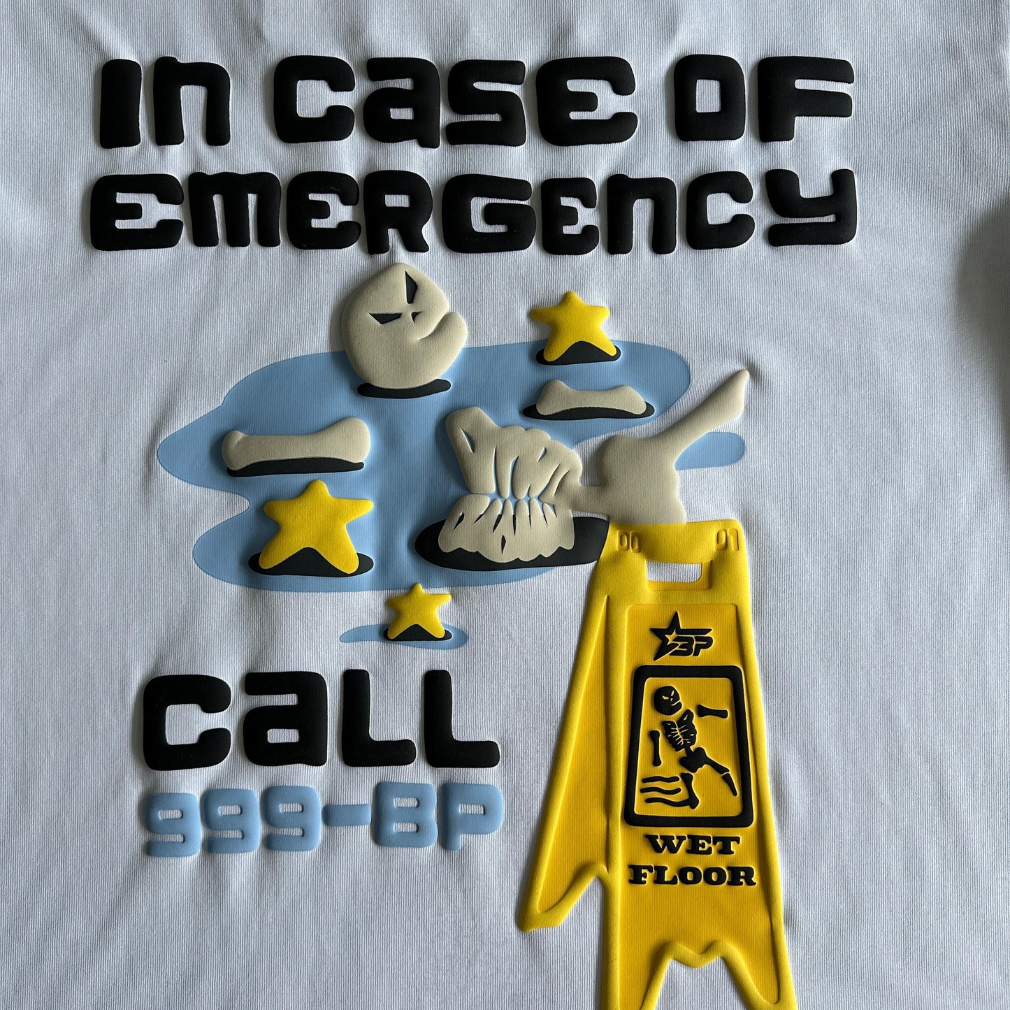 T-shirt « P cassé en cas d'urgence »