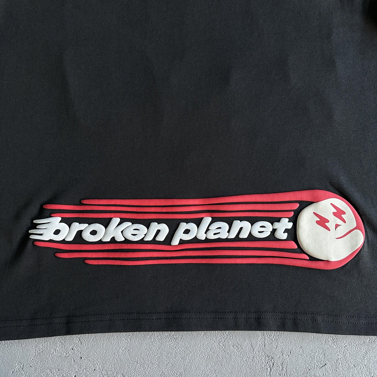 Broken P The Future is here Tee-shirt