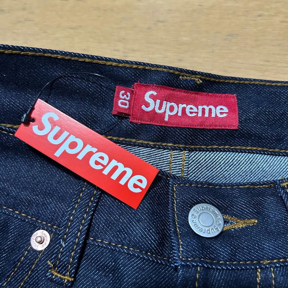 Shorts en jean baggy Supreme