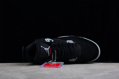 AJ 4 Rétro « Toile noire »