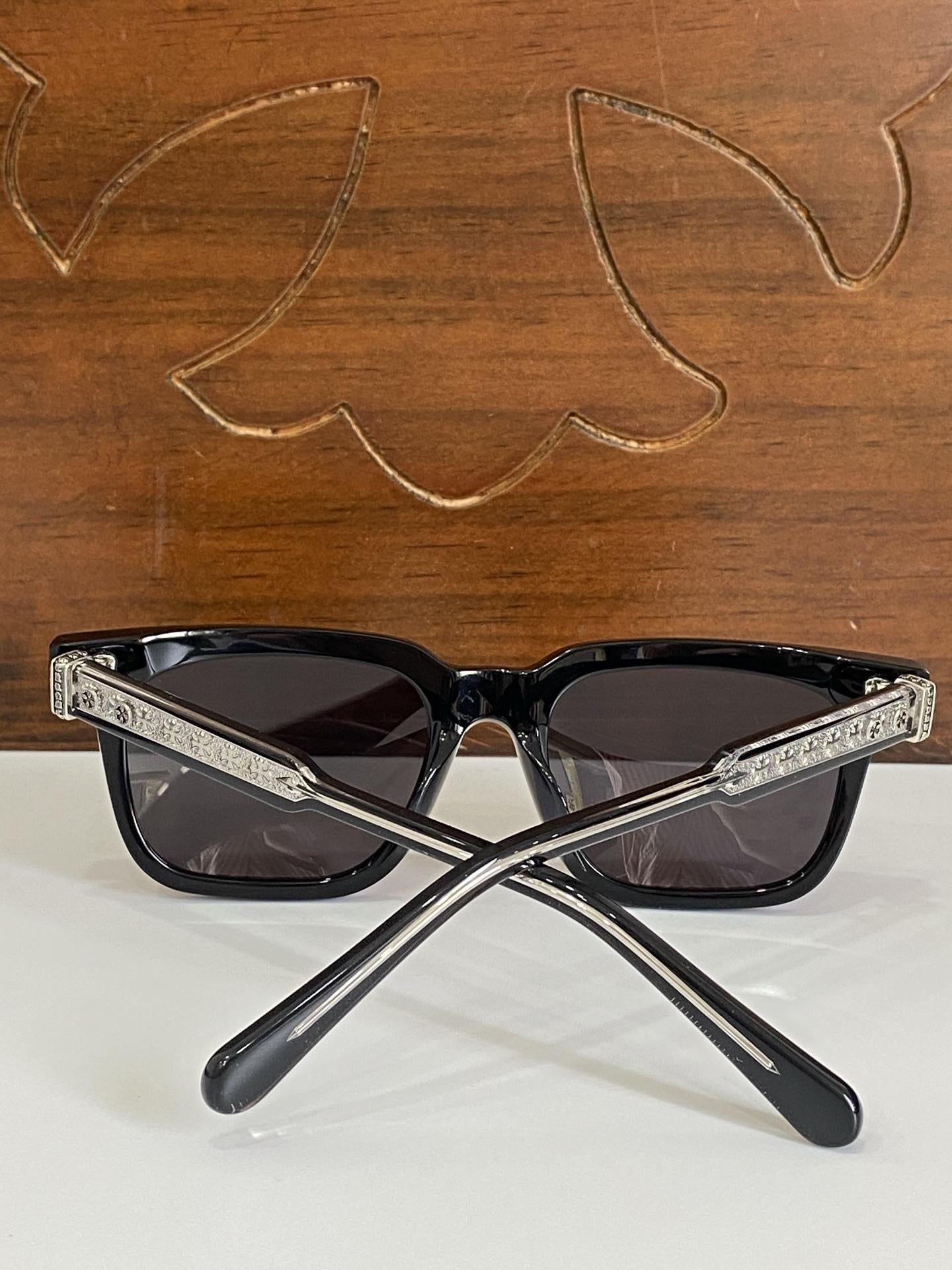 Lunettes Chrome Hearts