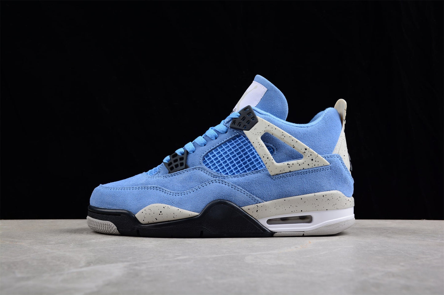 AJ 4 RETRO " UNIVERSITY BLUE"