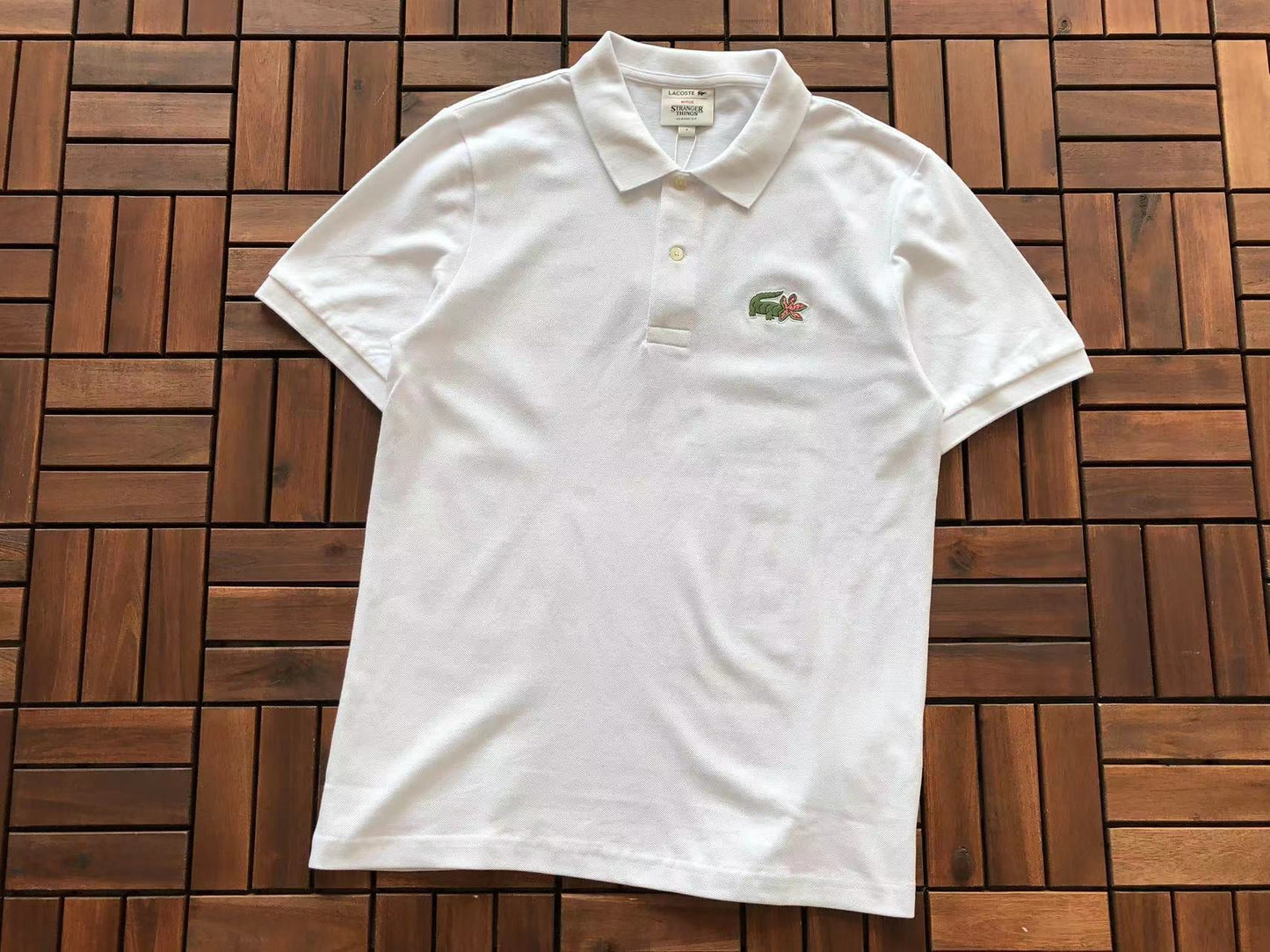 Collection de polos Lacoste x Netflix