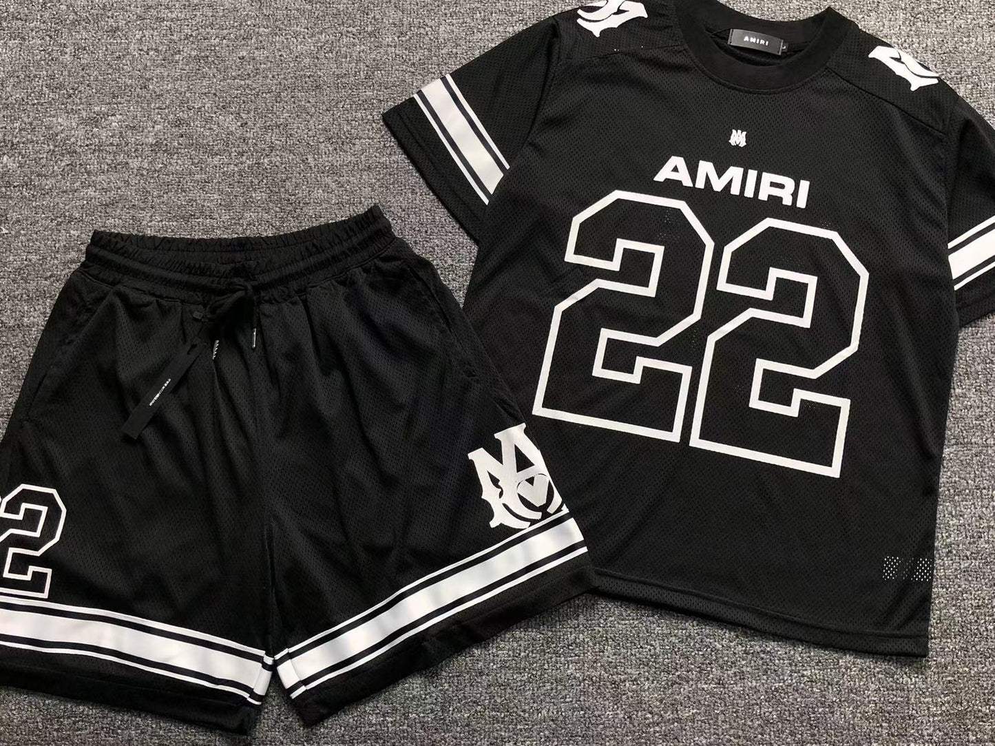 Short et T-shirt Amiri
