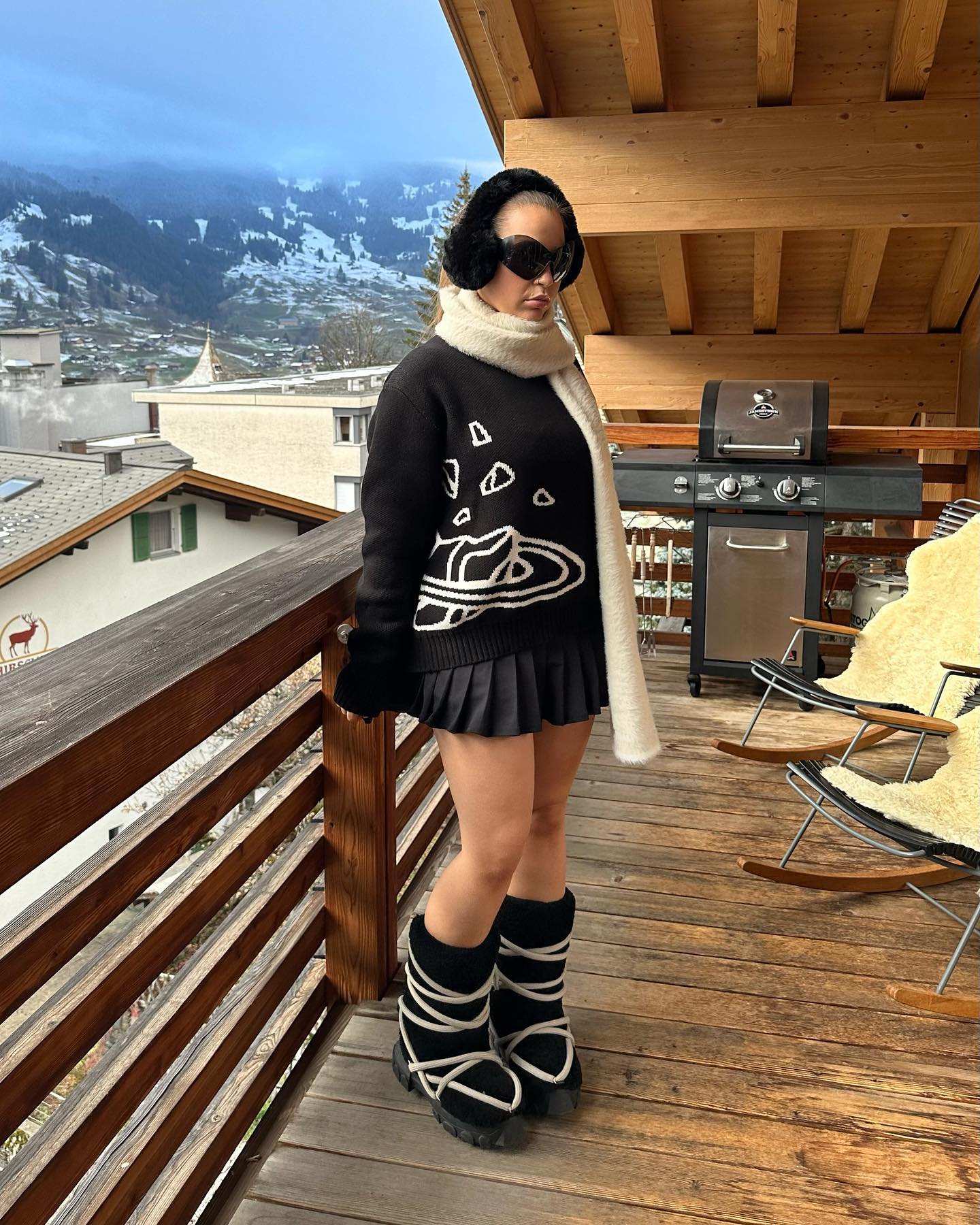 Broken P Knitted Sweater