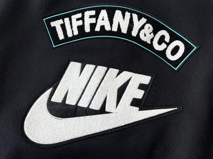 Blouson universitaire Nike x Tiffany and Co.