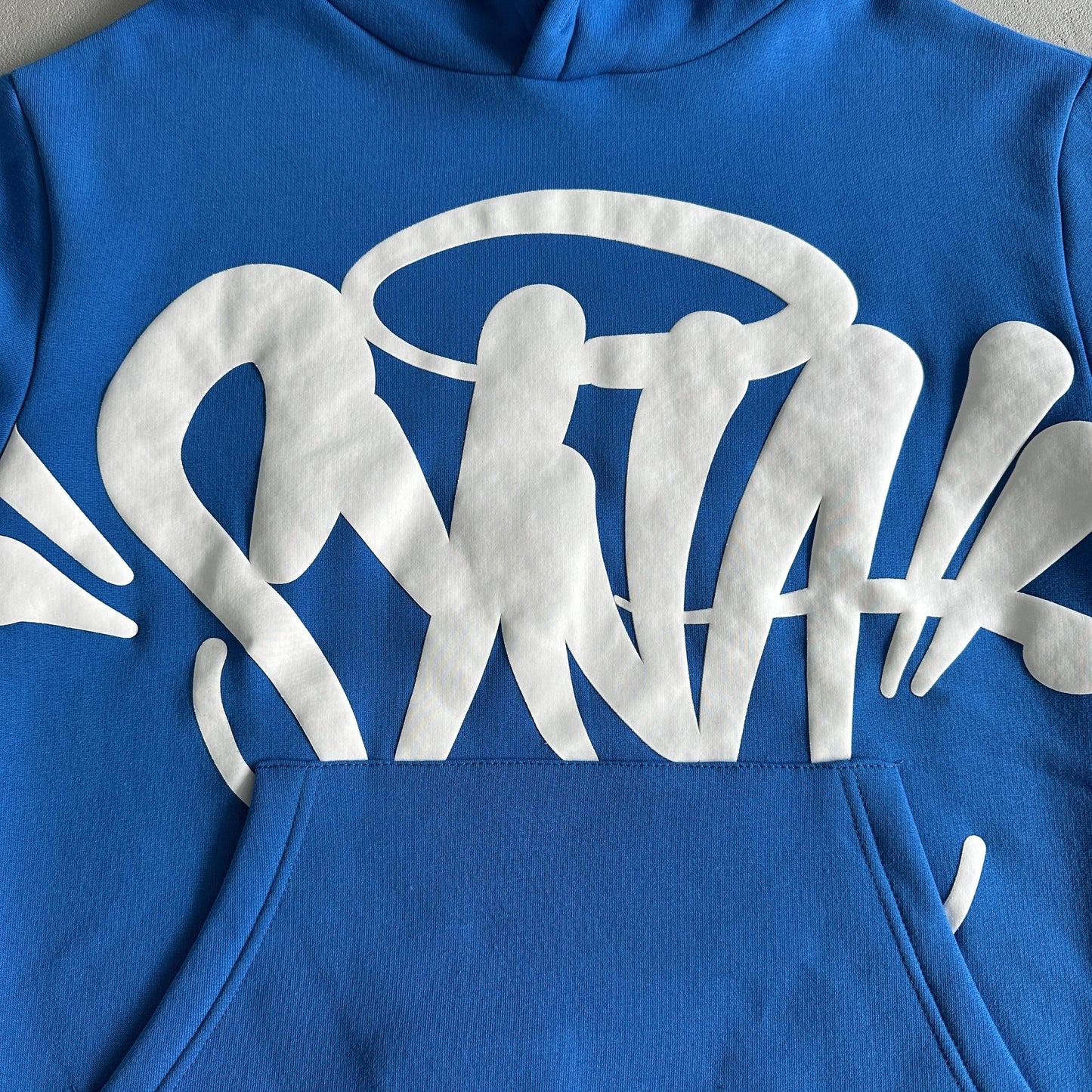 Ensemble court à capuche Synaworld