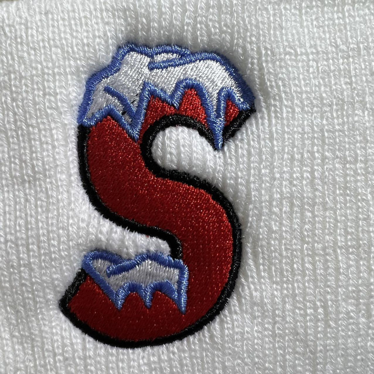 BONNET SUP X NEW ERA