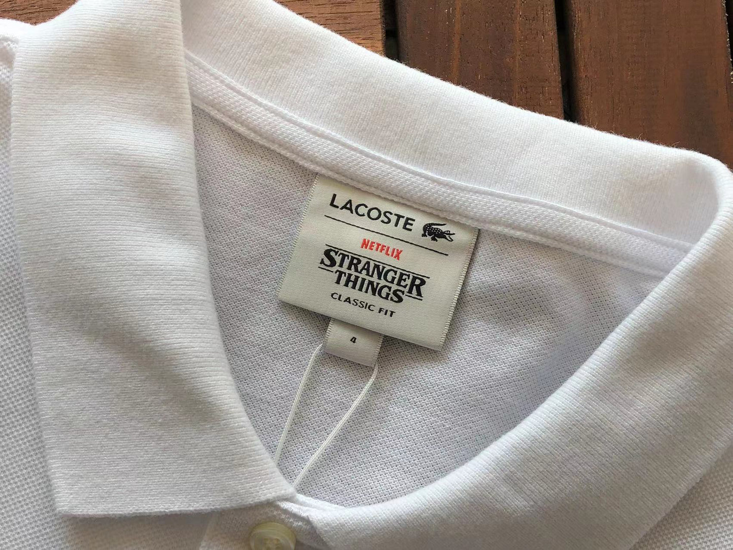 Collection de polos Lacoste x Netflix