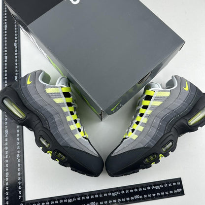 Nike Air Max 95 OG Neon