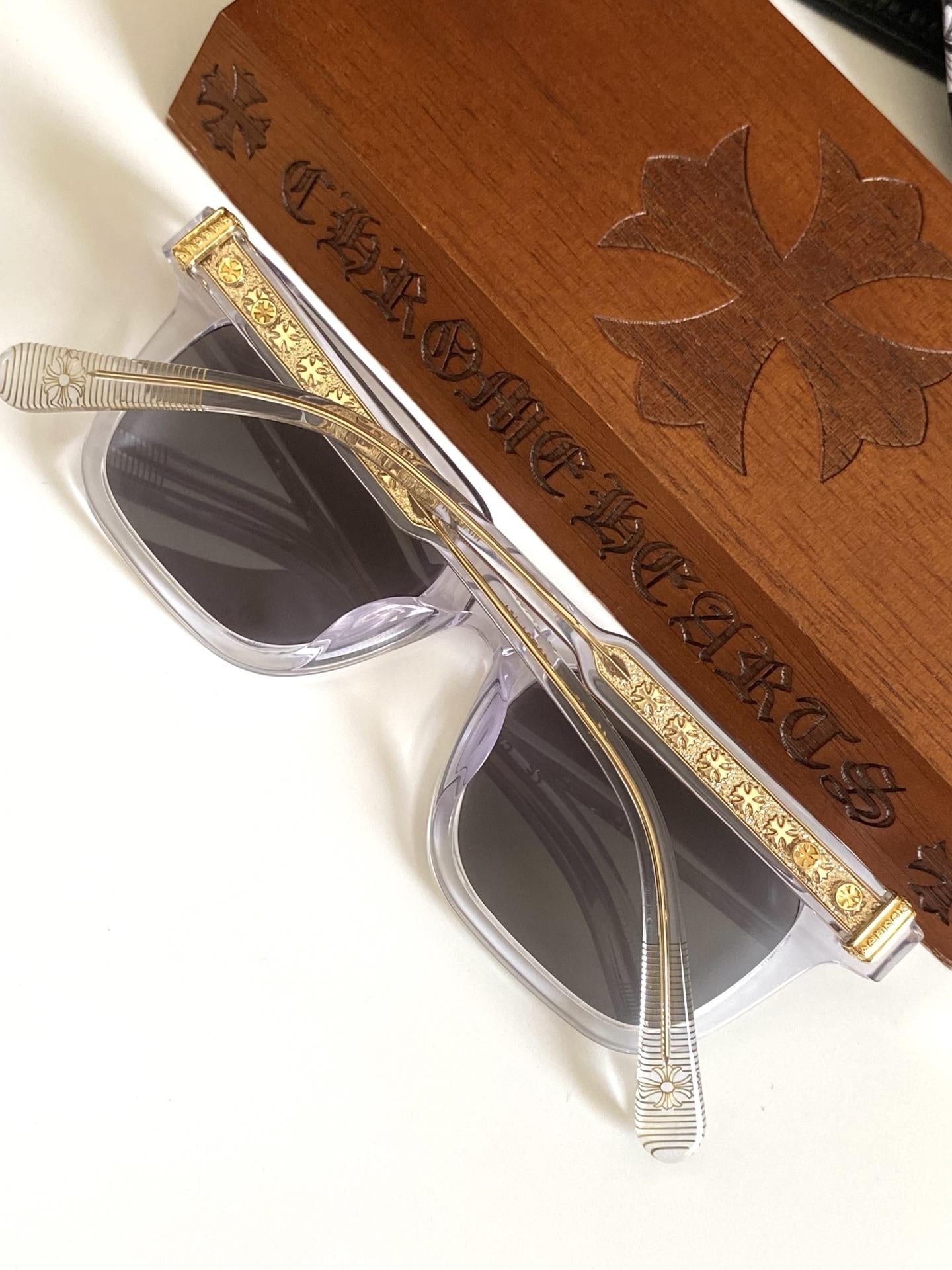 Lunettes Chrome Hearts