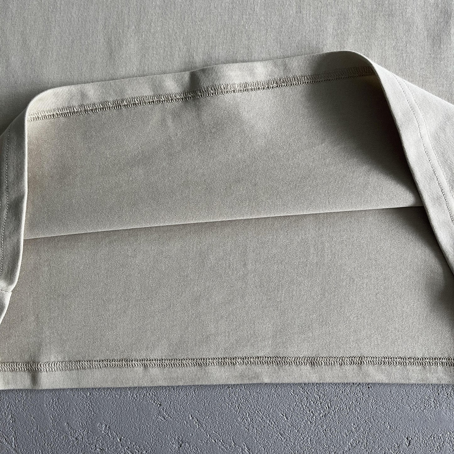 Broken P Basic Letter Short TShirt