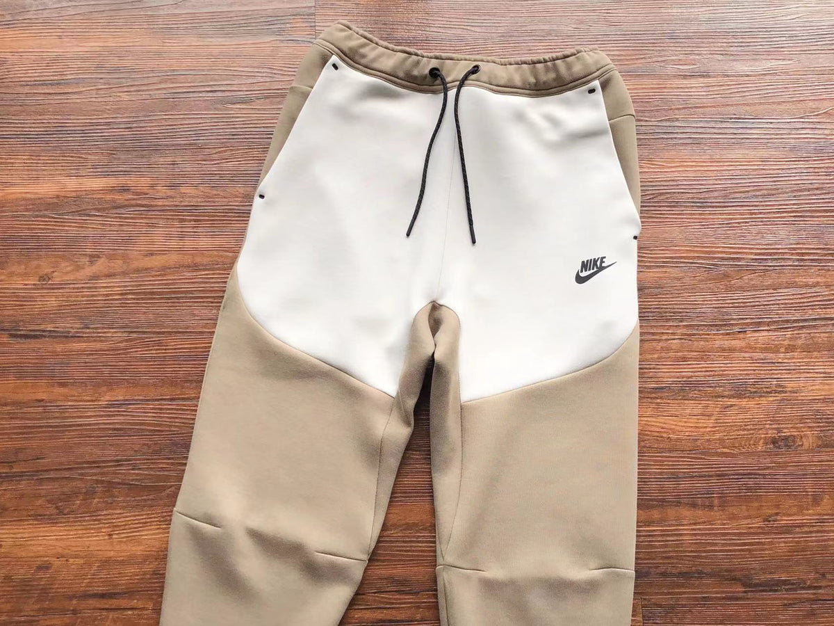 Survêtement Nike Sportswear Tech Fleece