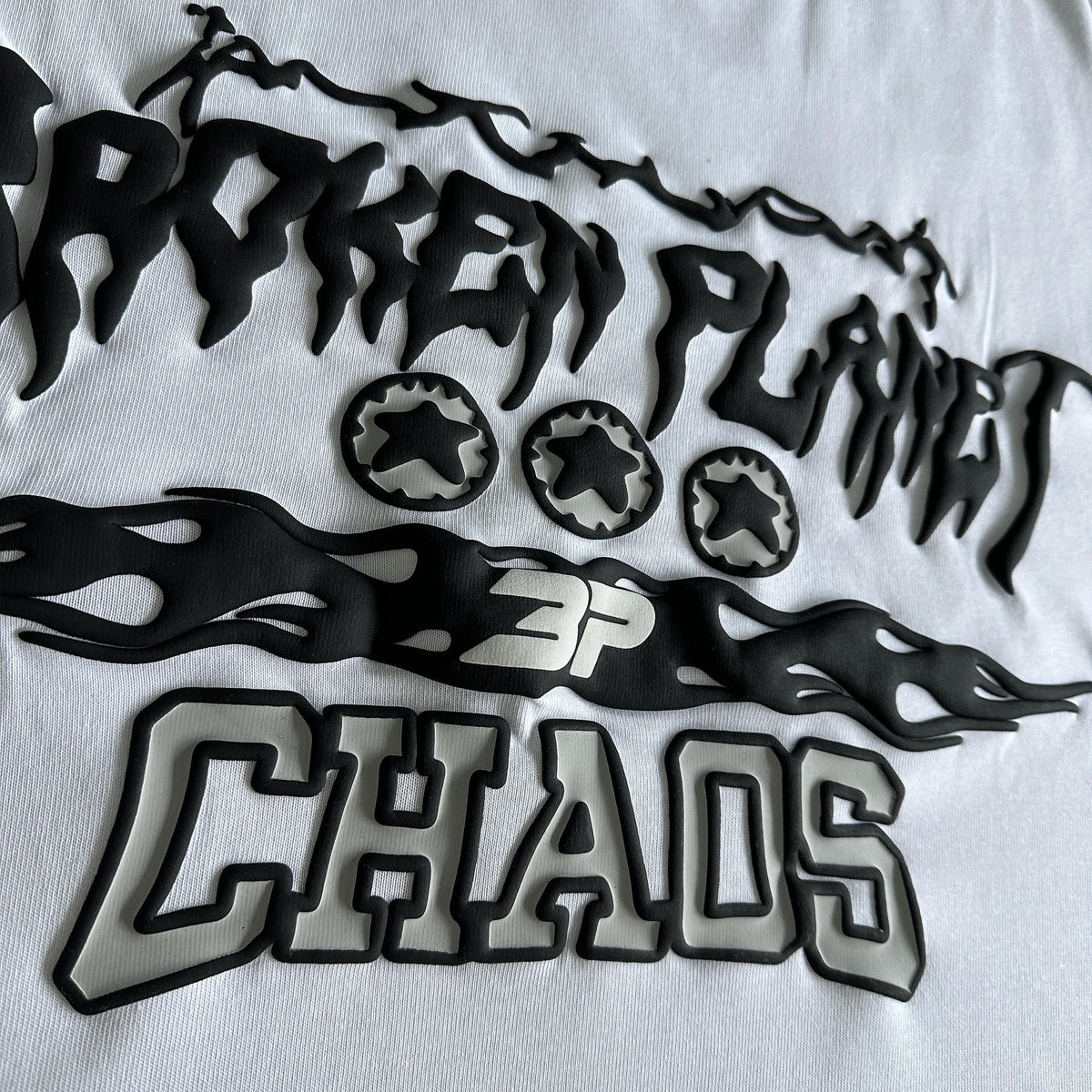 T-shirt Broken P Chaos