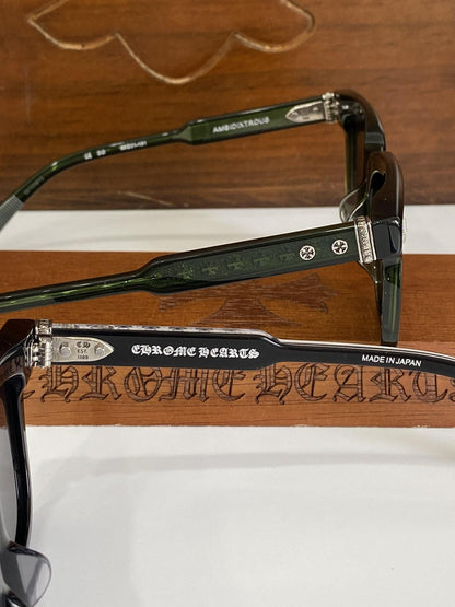 Lunettes Chrome Hearts