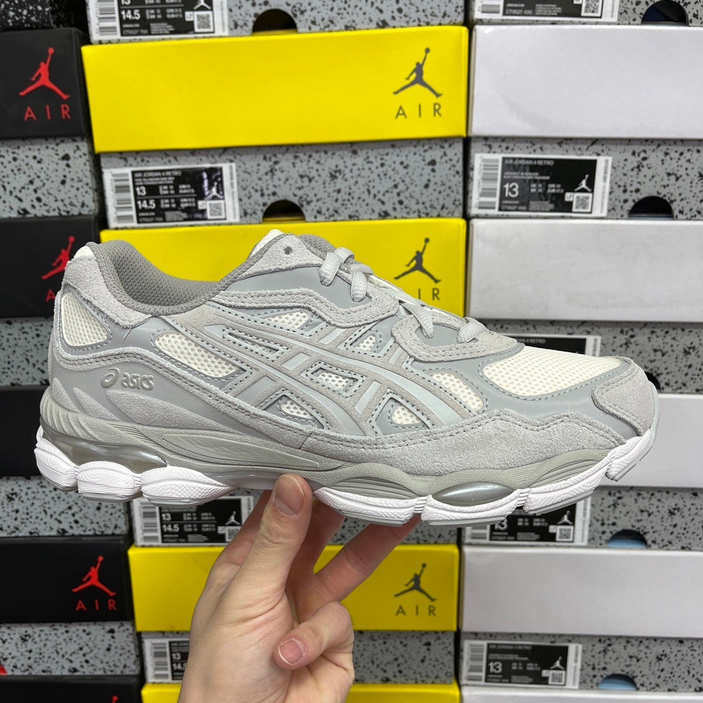 ASICS Gel-NYC Crème et Gris Nuage