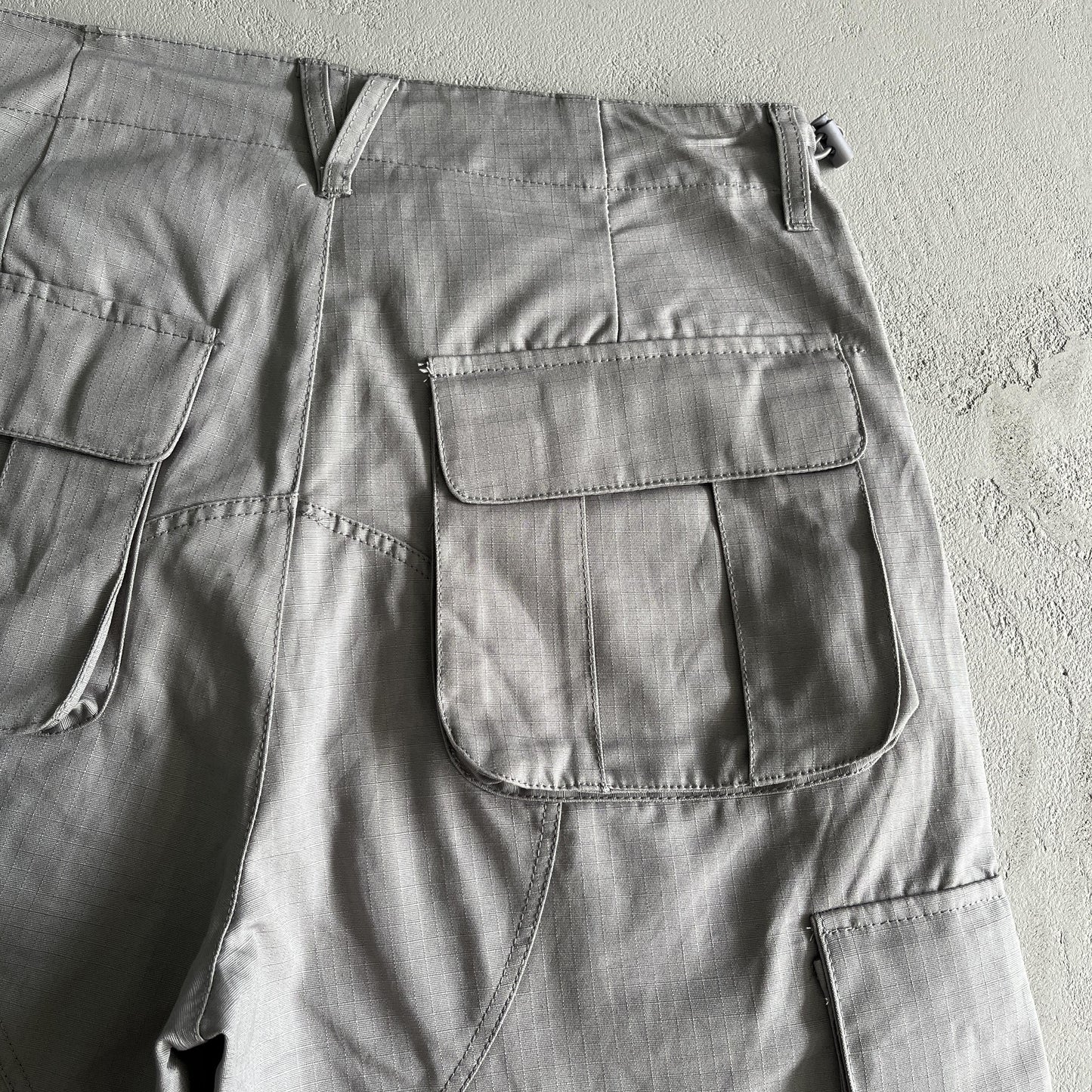 Short cargo Minus Two