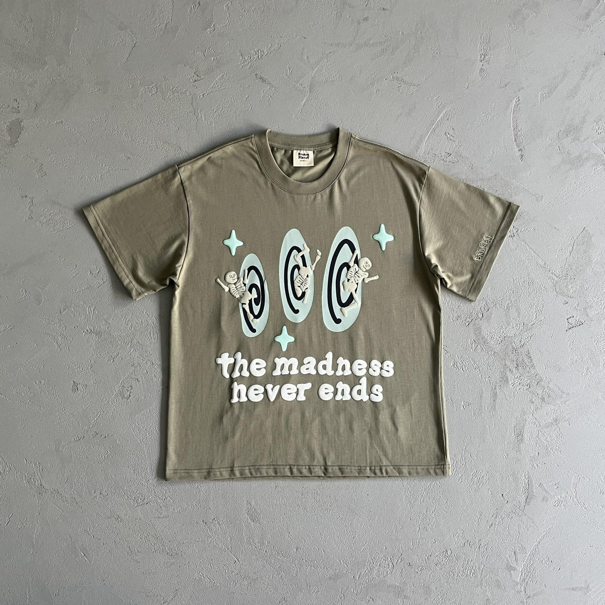 T-shirt Casse-tête de l'espace à trois crânes