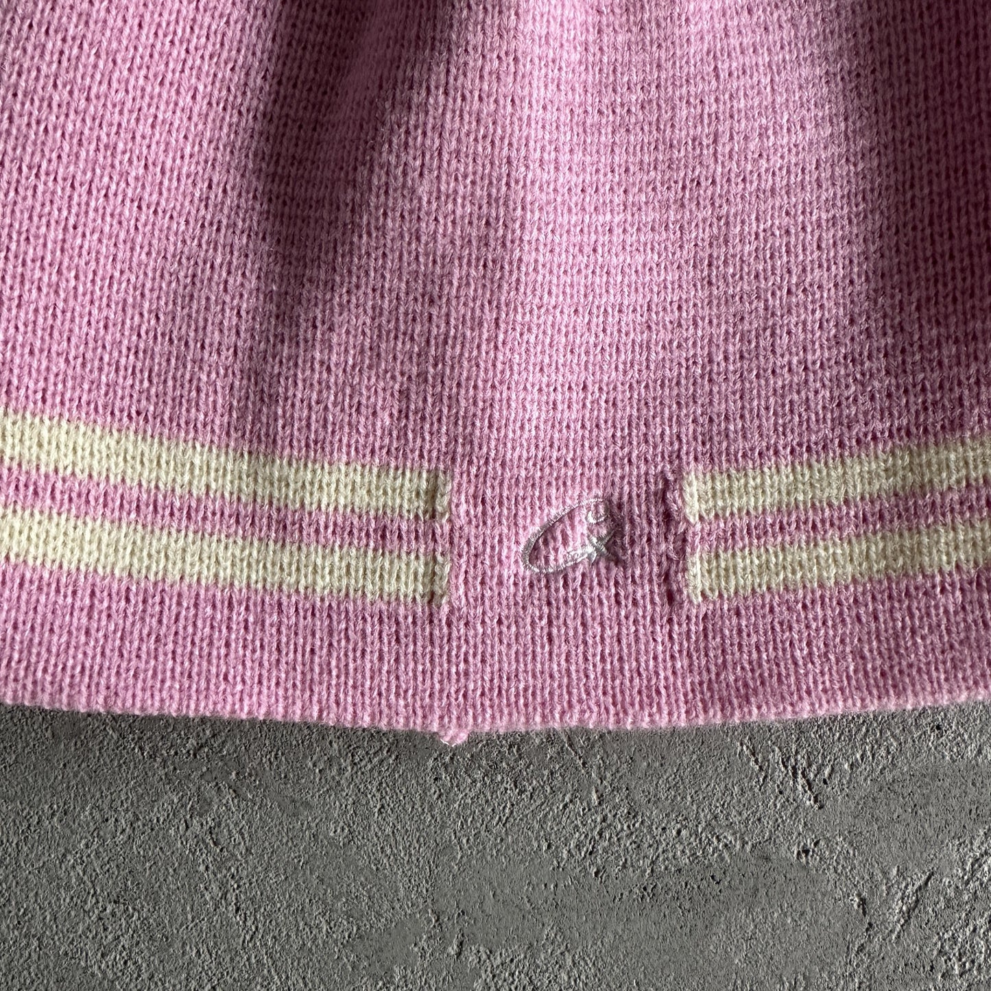 Bonnet à rayures en tricot Corteiz - Rose