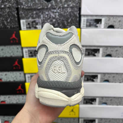 ASICS Gel-NYC Gris Huître