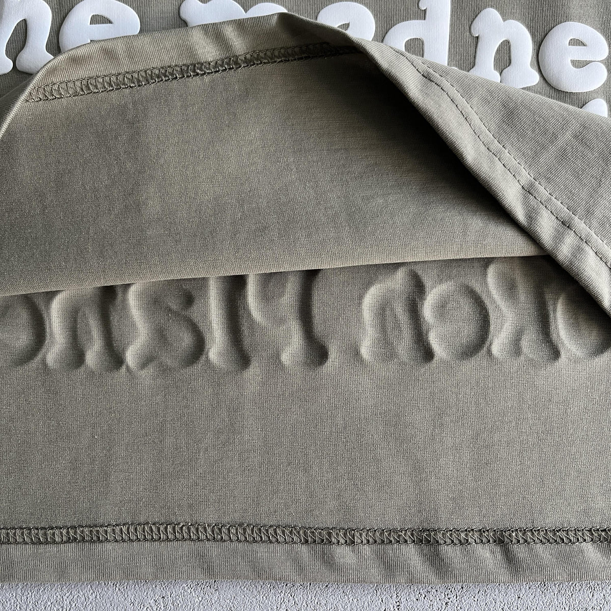 T-shirt Casse-tête de l'espace à trois crânes